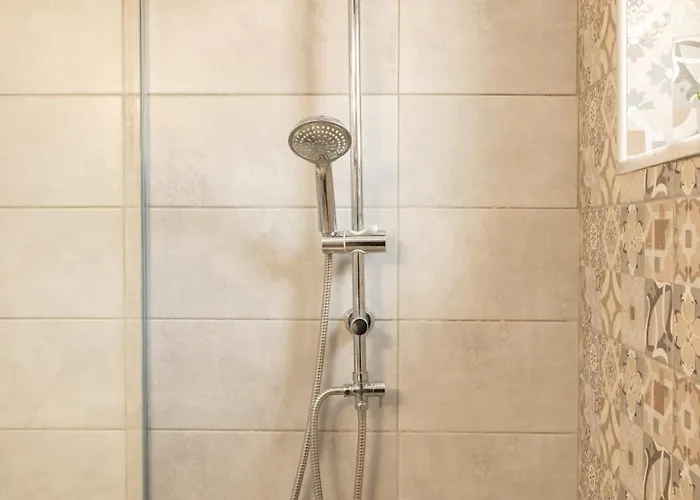 Calme Luxury ハニア